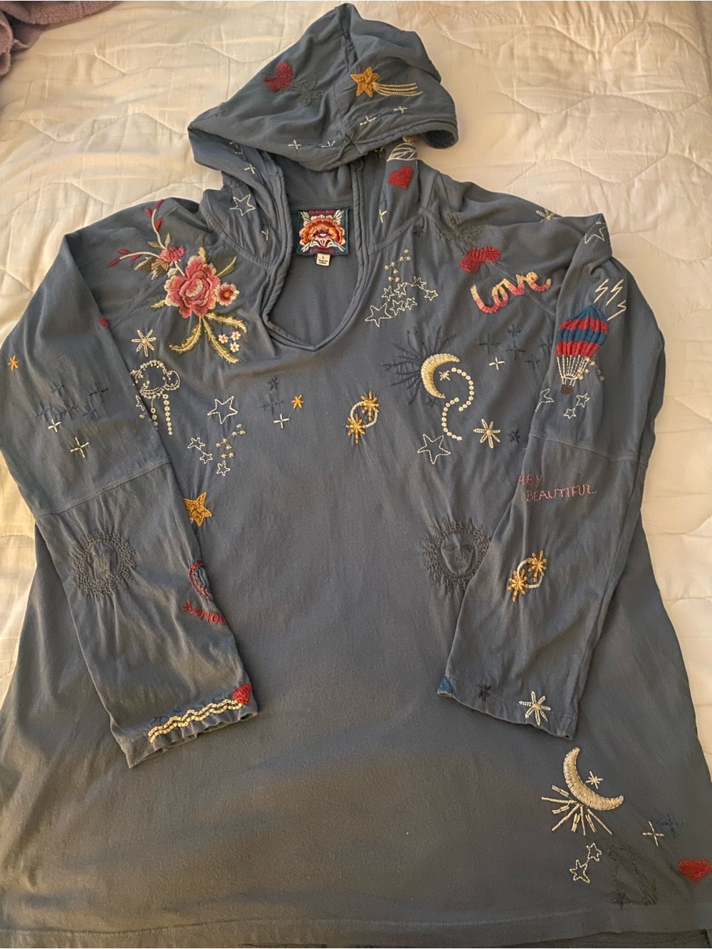 Johnny Kia Beach Hooded Tunic with Multicolor Embroidery - Picture 6 of 8